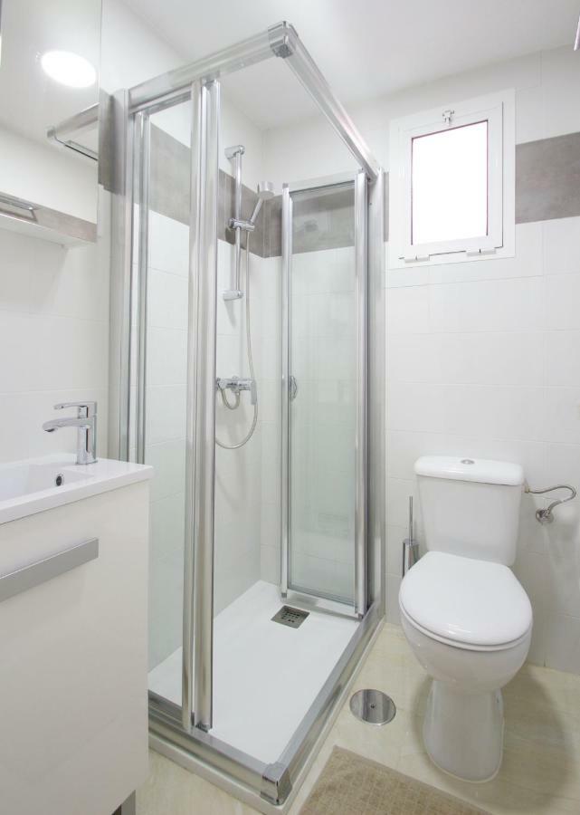 R&E Apartment ตอร์เรโมลิโนส ภายนอก รูปภาพ
