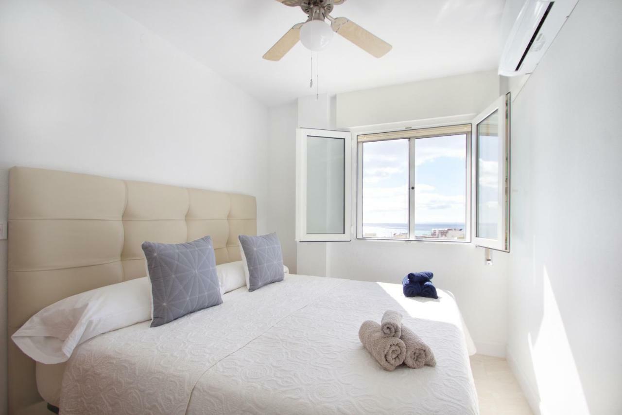 R&E Apartment ตอร์เรโมลิโนส ภายนอก รูปภาพ