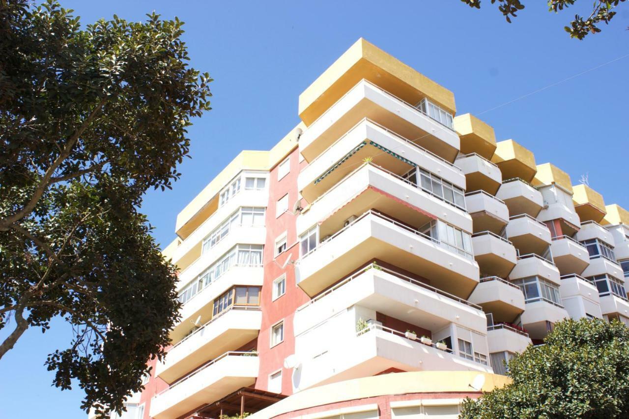 R&E Apartment ตอร์เรโมลิโนส ภายนอก รูปภาพ