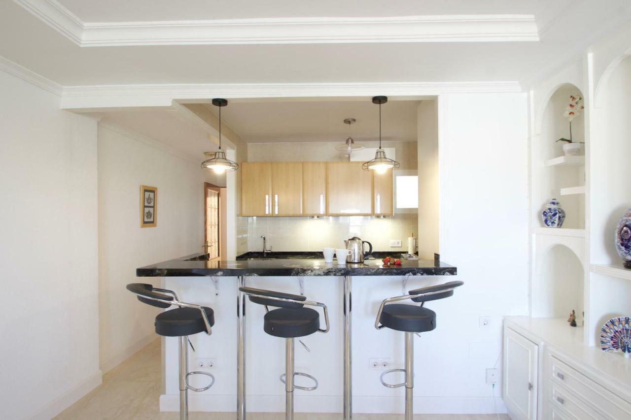 R&E Apartment ตอร์เรโมลิโนส ภายนอก รูปภาพ