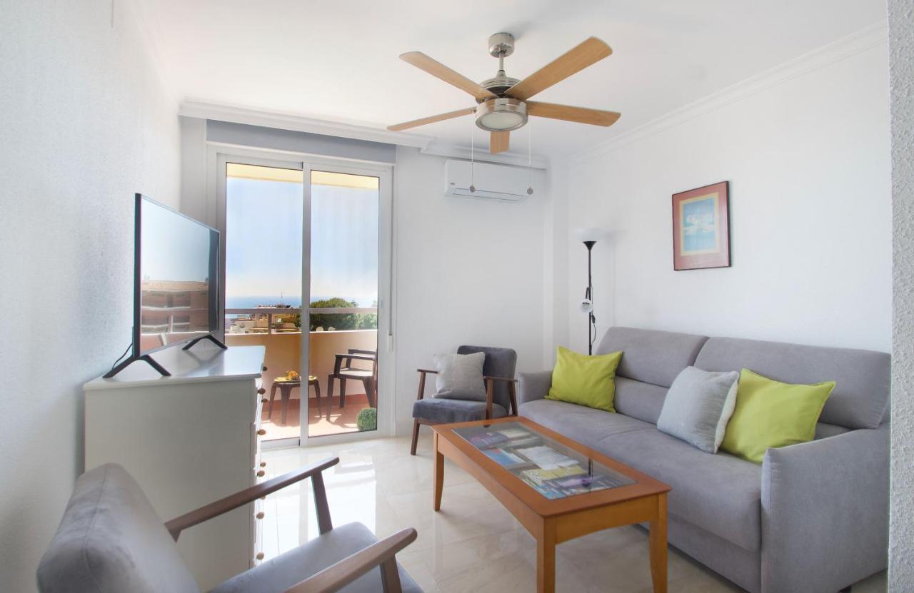 R&E Apartment ตอร์เรโมลิโนส ภายนอก รูปภาพ